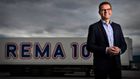 Direktør Henrik Burkal siger til Finans, at Rema 1000 i 2024 forventer at åbne ca. 70 nye butikker i landet, og at det er inkluderet flytning af nogle egne butikker og udviklingsprojekter. | Foto: Brian Karmark