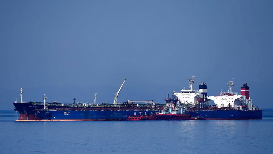 Greece releases tanker carrying Iranian oil