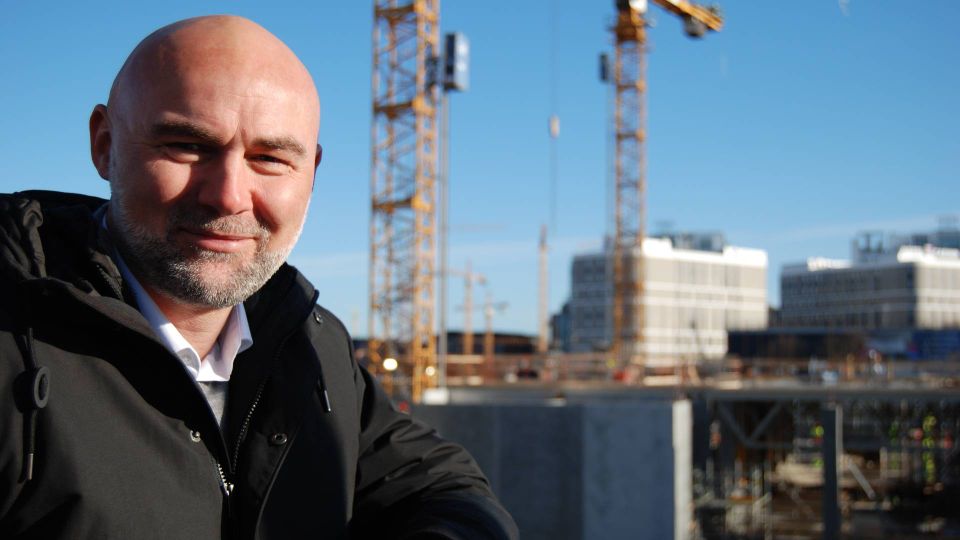 Anders Lyhne Nordtorp,er ekspansionschef i Ikea foran byggeriet af det nye varehus i København | Foto: Maria Trustrup Hansen