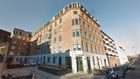 Drost Fonden ejer en række boligudlejningsejendomme i København, herunder den ca. 4600 kvm store ejendom Ryesgade 25, der rummer 42 lejligheder. | Photo: Google