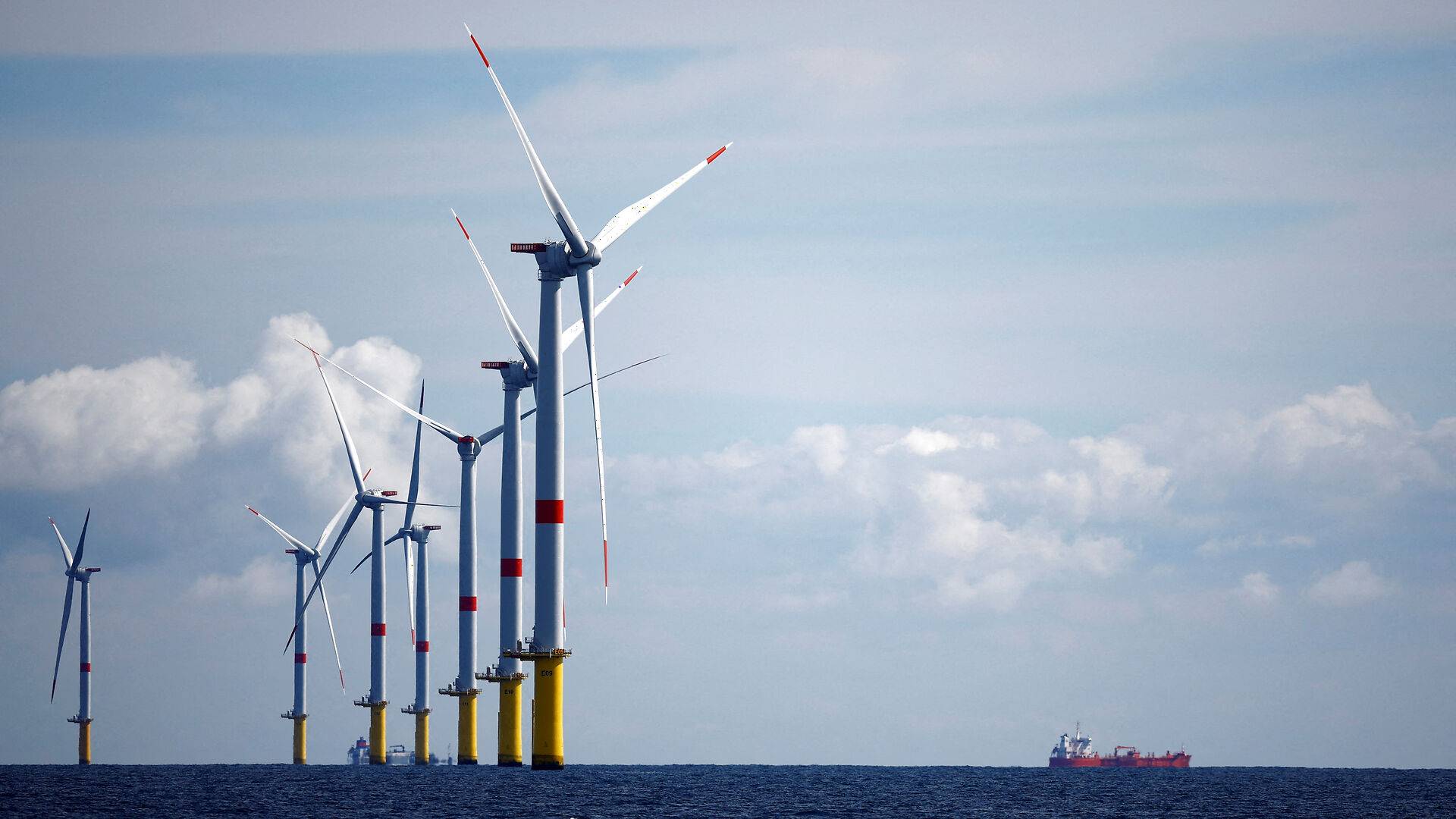Thousands of wind turbines headed offshore – but challenges loom