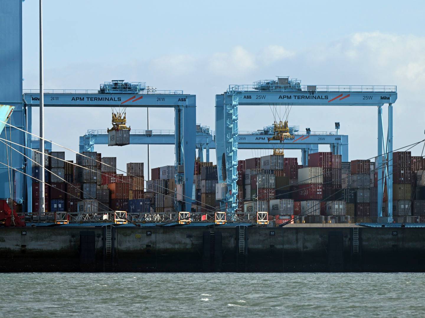 APM Terminals wants to expand port in Rotterdam ShippingWatch