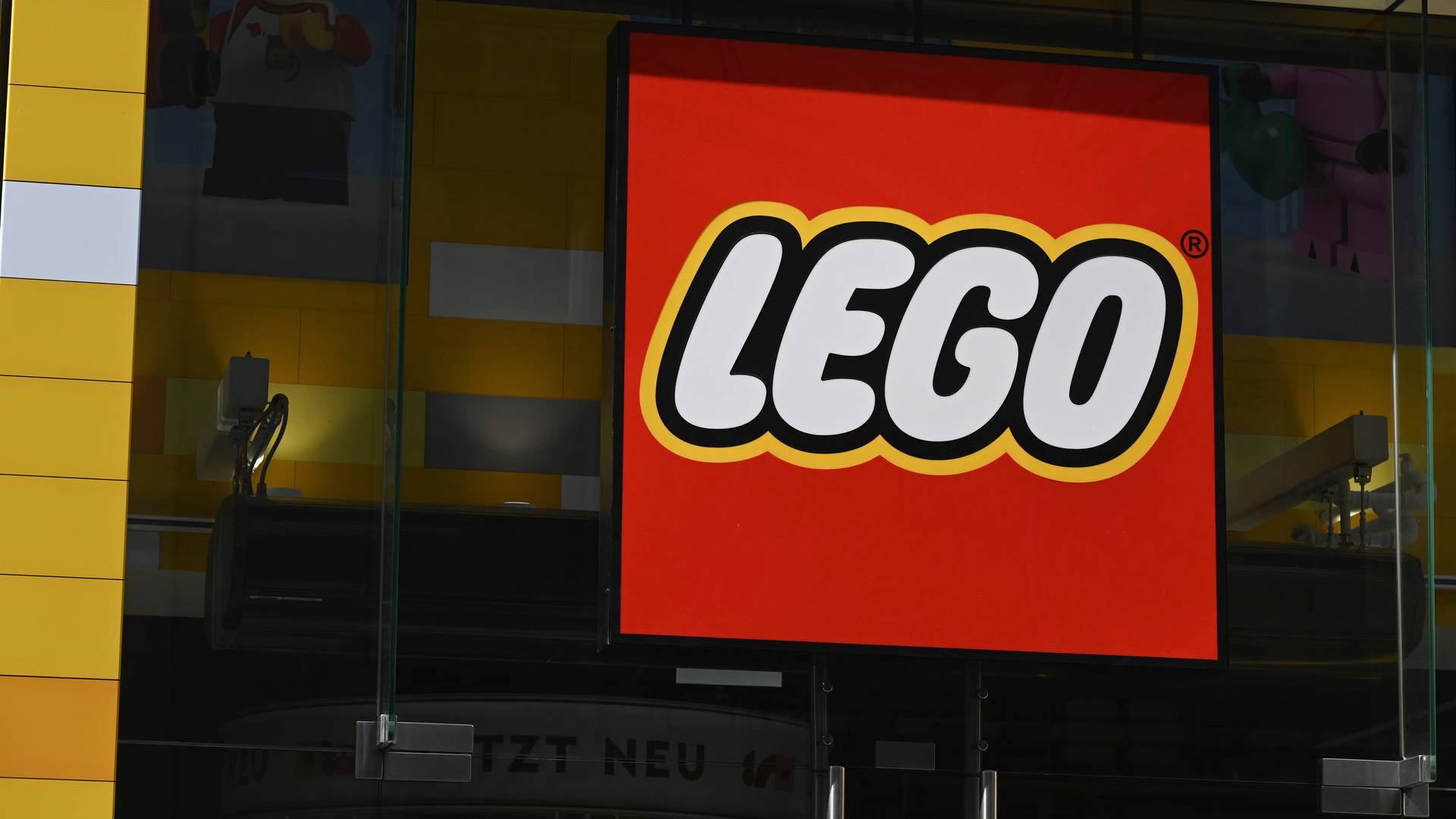 Lego takler emne i initiativ — Kommunikationsforum