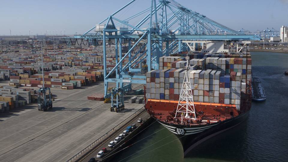 APM Terminals sells terminal in Rotterdam ShippingWatch