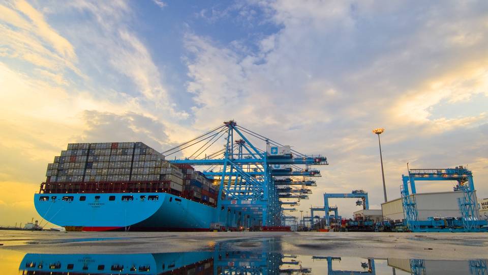 Maersk s share price is back at its former glory ShippingWatch