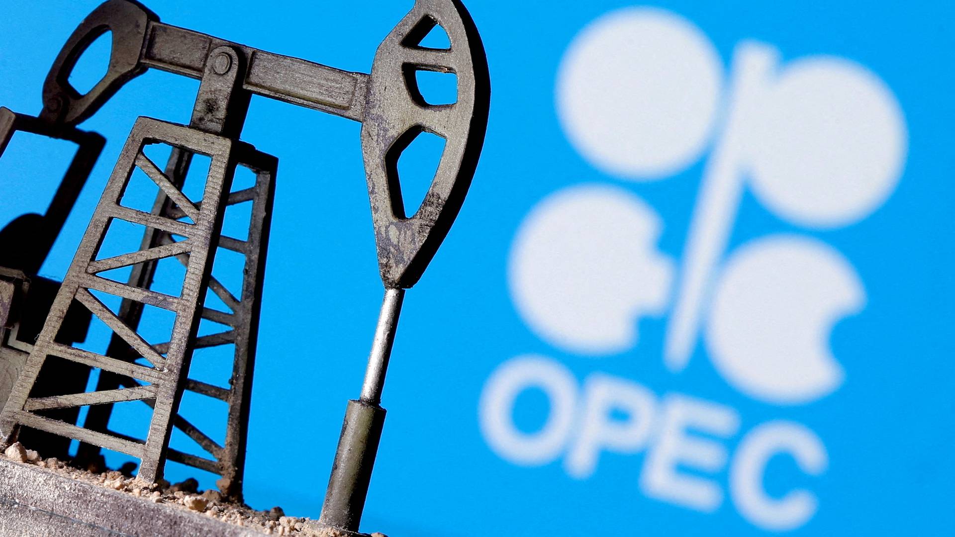 Saudis nod to US with oil-output hike, but keep Russia close - Vimarsana News