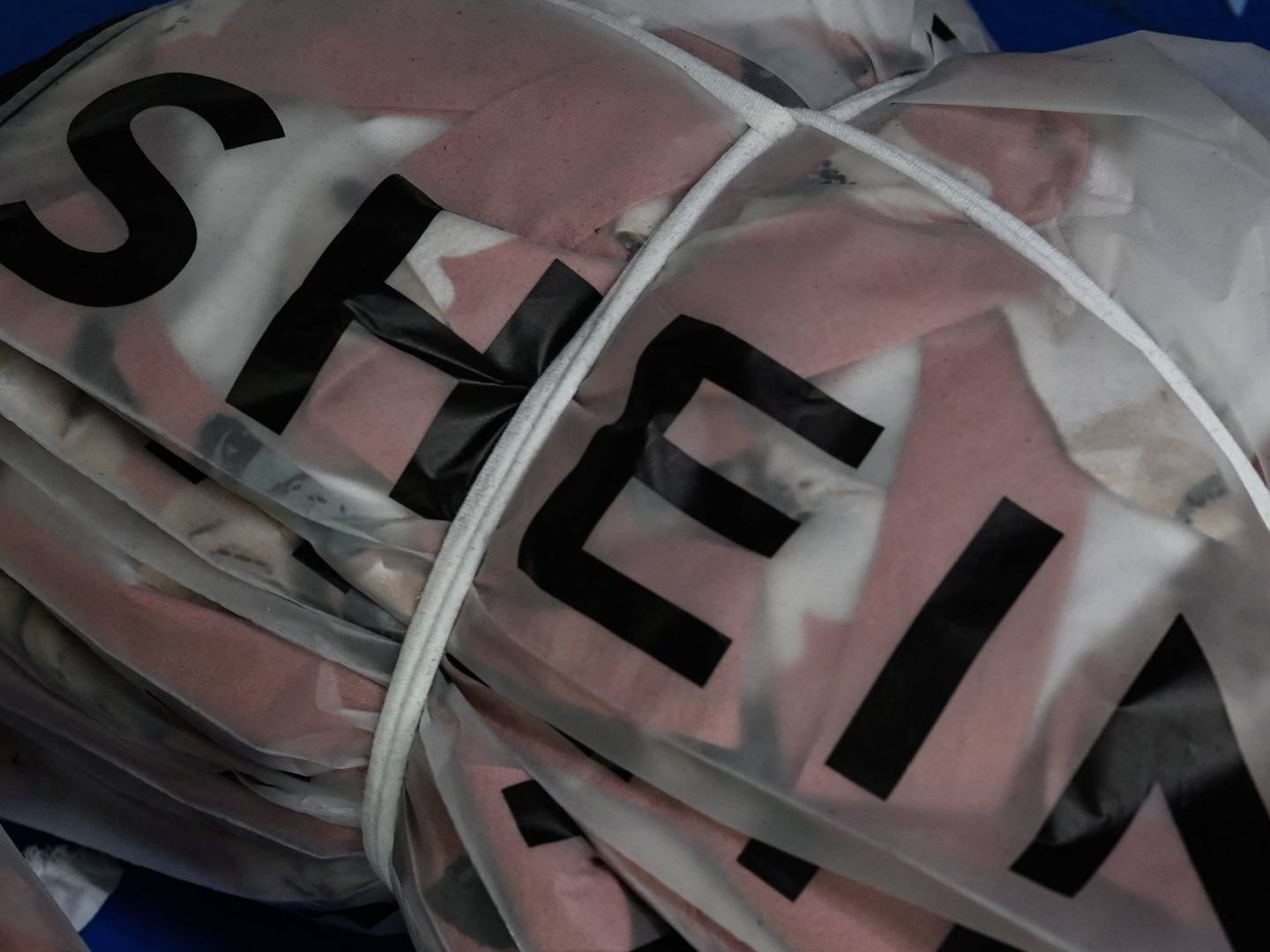 kabine Tøj peeling Dokumentar afslører urimelige arbejdsvilkår hos Shein — DetailWatch