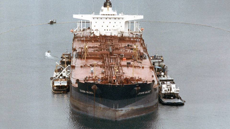 oil spill ship