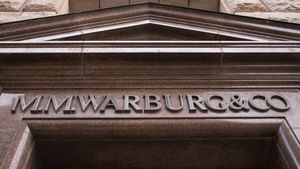 Warburg-Zentrale in Hamburg | Foto: picture alliance/dpa | Daniel Bockwoldt