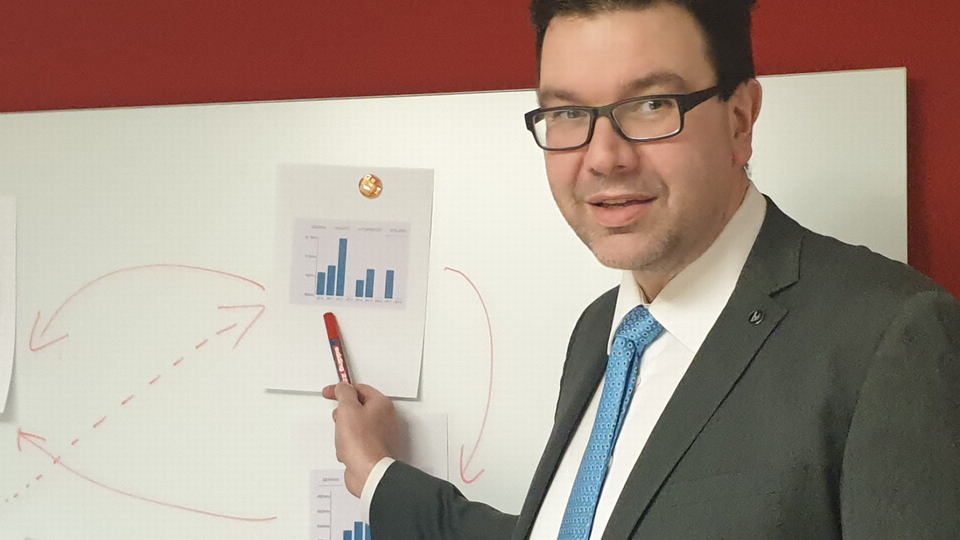 Lars Jäger, Professor für Wirtschaftswissenschaft an der Hochschule Worms | Foto: privat