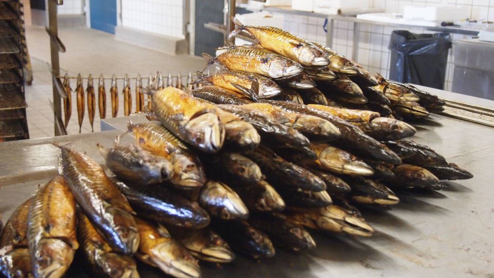 Laks, sild og makrel er de typer fisk, Skagen Røgeri sælger mest af. | Foto: Maria Oien