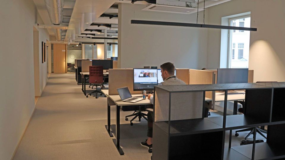 I utformingen har JBF lagt vekt på å skape et kontormiljø med god luftveksling, godt lys og trivelige sosiale soner. | Foto: JBF