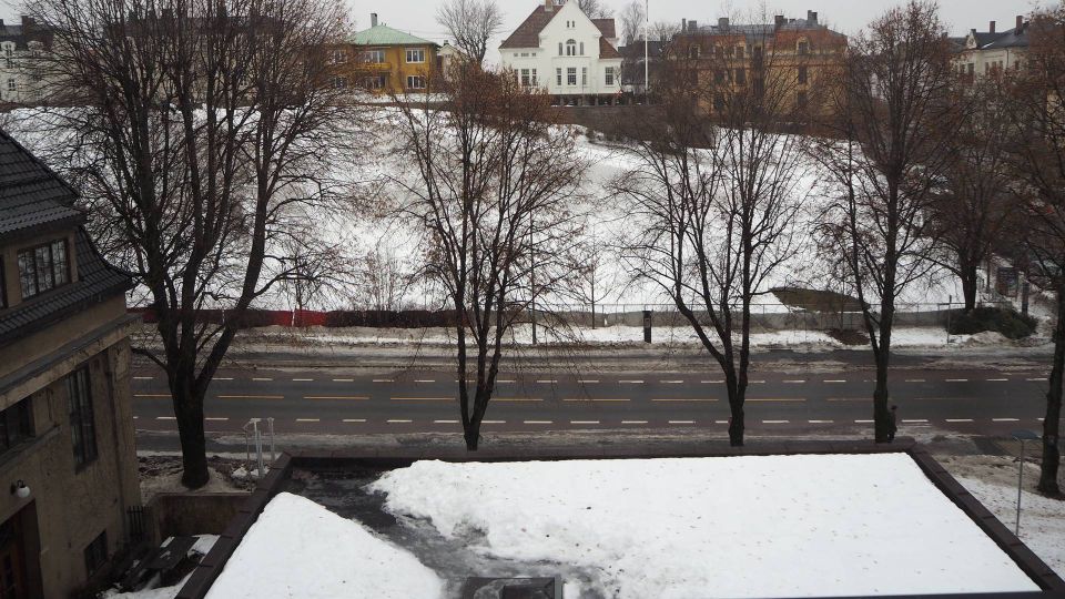 TAKTERRASSE: På taket ved siden av bygg fem er det planlagt en takterrasse, der man kan kose seg i solen med noe godt i glasset. Denne får Linstow og de øvrige leietakerne også nyte godt av. | Foto: Anita Bakk Henriksen