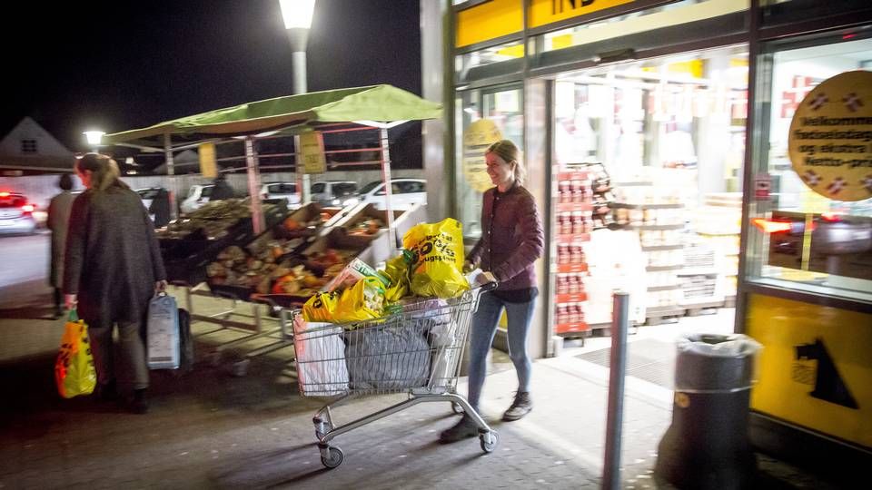 Folk på indkøb og der er tomme hylder i Netto i Ringsted efter statsministerens pressemøde, onsdag den 11. marts 2020. | Foto: Mads Claus Rasmussen / Ritzau Scanpix