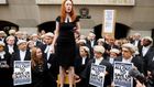 Britiske strafferetsadvokater protesterer over retshjælpssalærer og varsler nu en uafbrudt strejke. | Foto: John Sibley/Reuters/Ritzau Scanpix