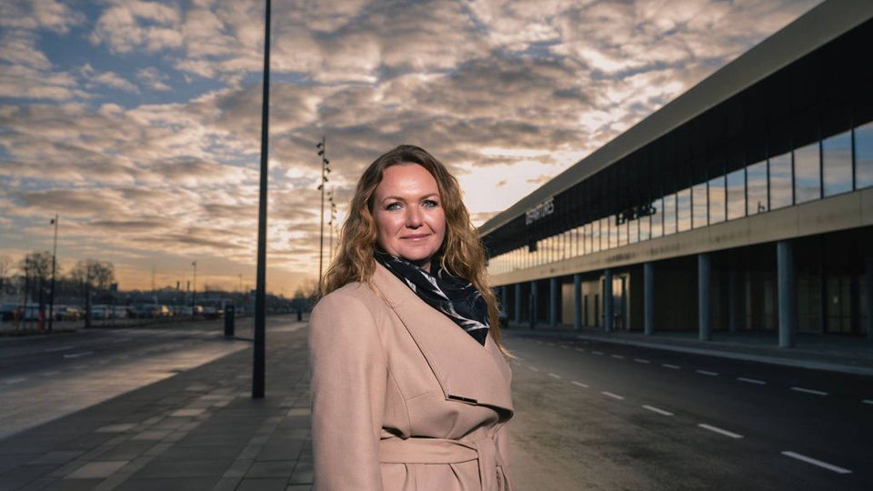 Lotta Sandsgaard tiltrådte rollen som direktør i Aarhus Lufthavn i starten af april | Foto: Kirsten Adler