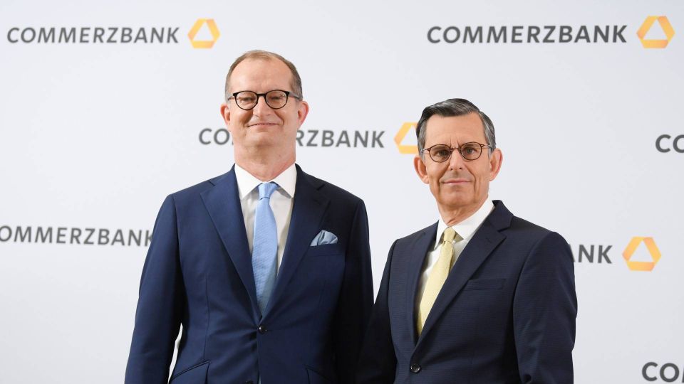 Der ehemalige Vorstandsvorsitzender und Aufsichtsratschef der Commerzbank: Martin Zielke (links) und Stefan Schmittmann | Foto: picture alliance/dpa | Arne Dedert