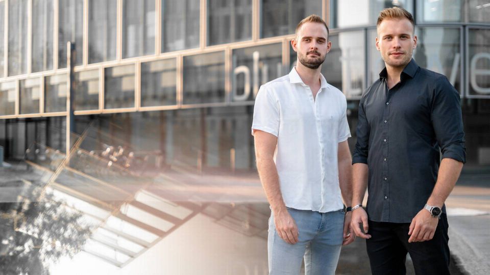 Nicolai Schork und Alexander Giesecke (von links), Gründer von Simpleclub | Foto: Simpleclub