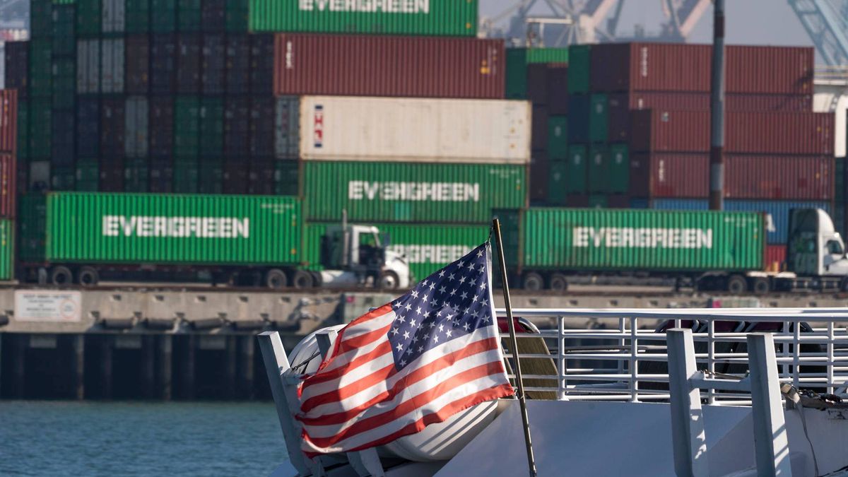 ILWU negotiations advance US ports and workers reach tentative agreement