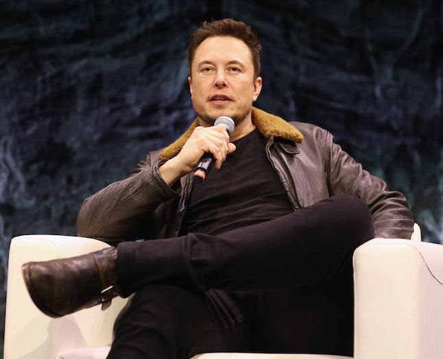 Elon Musk er kendt for sin utraditionelle facon. Nu rusker han op i Teslas ansatte med en mail, der gør op med alle de uskrevne regler og det organisatoriske hierarki, der foregår på arbejdspladser. Foto: Getty Images