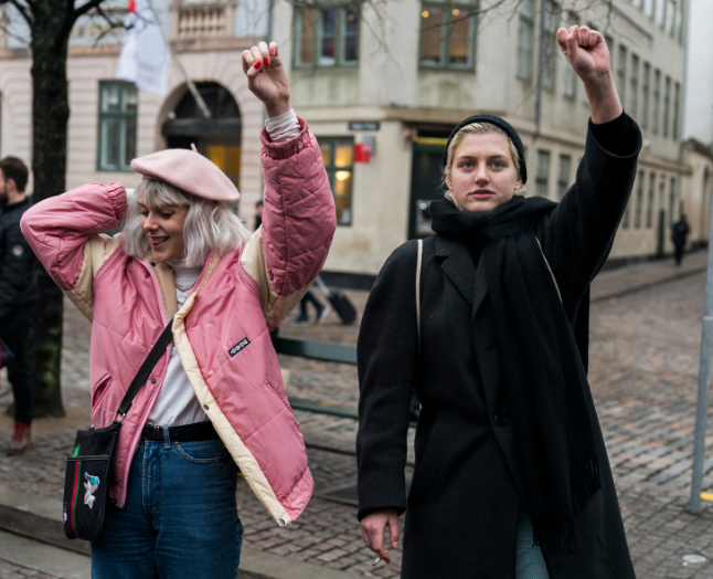 I foråret blev der holdt en demonstration, #AldrigDinSkyld, der satte fokus på #metoo i Danmark, men hvor meget har #metoo egentlig påvirket debatten i Danmark? Foto: Ritzau Scanpix