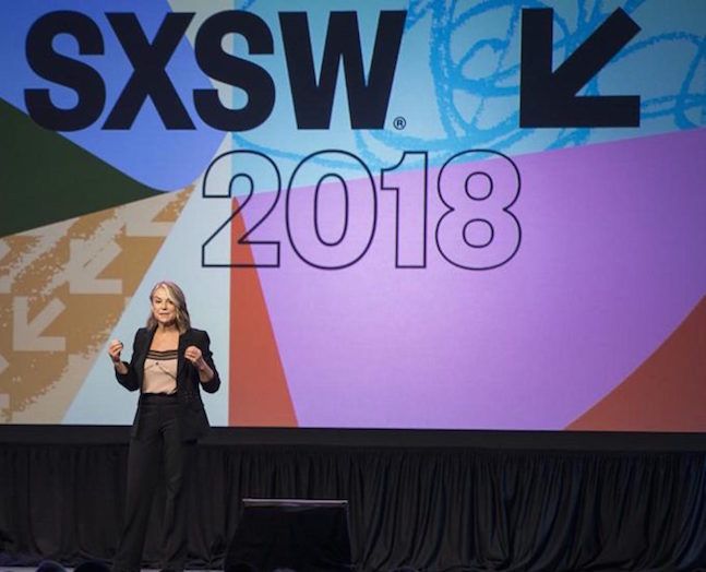 Esther Perel, psykoterapeut, holder oplæg på SXSW. Foto: Getty Images