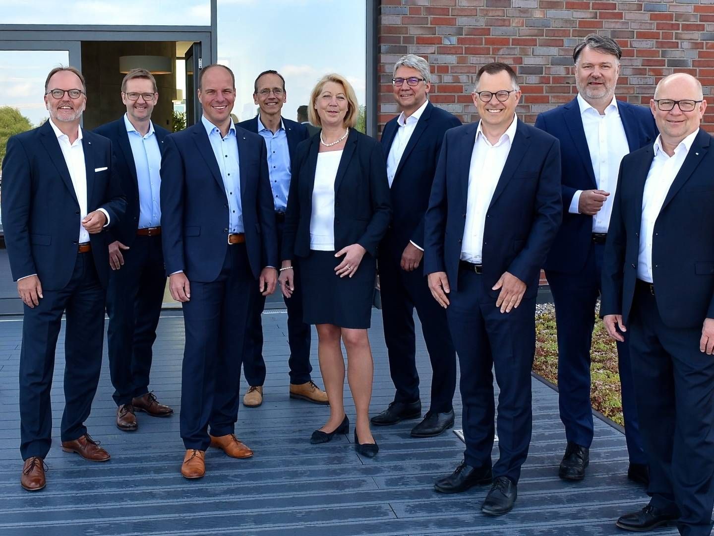 Da waren es noch neun: Der Vorstand der VReG nach der Fusion im Jahr 2021 | Foto: Raiffeisenbank Ratzeburg