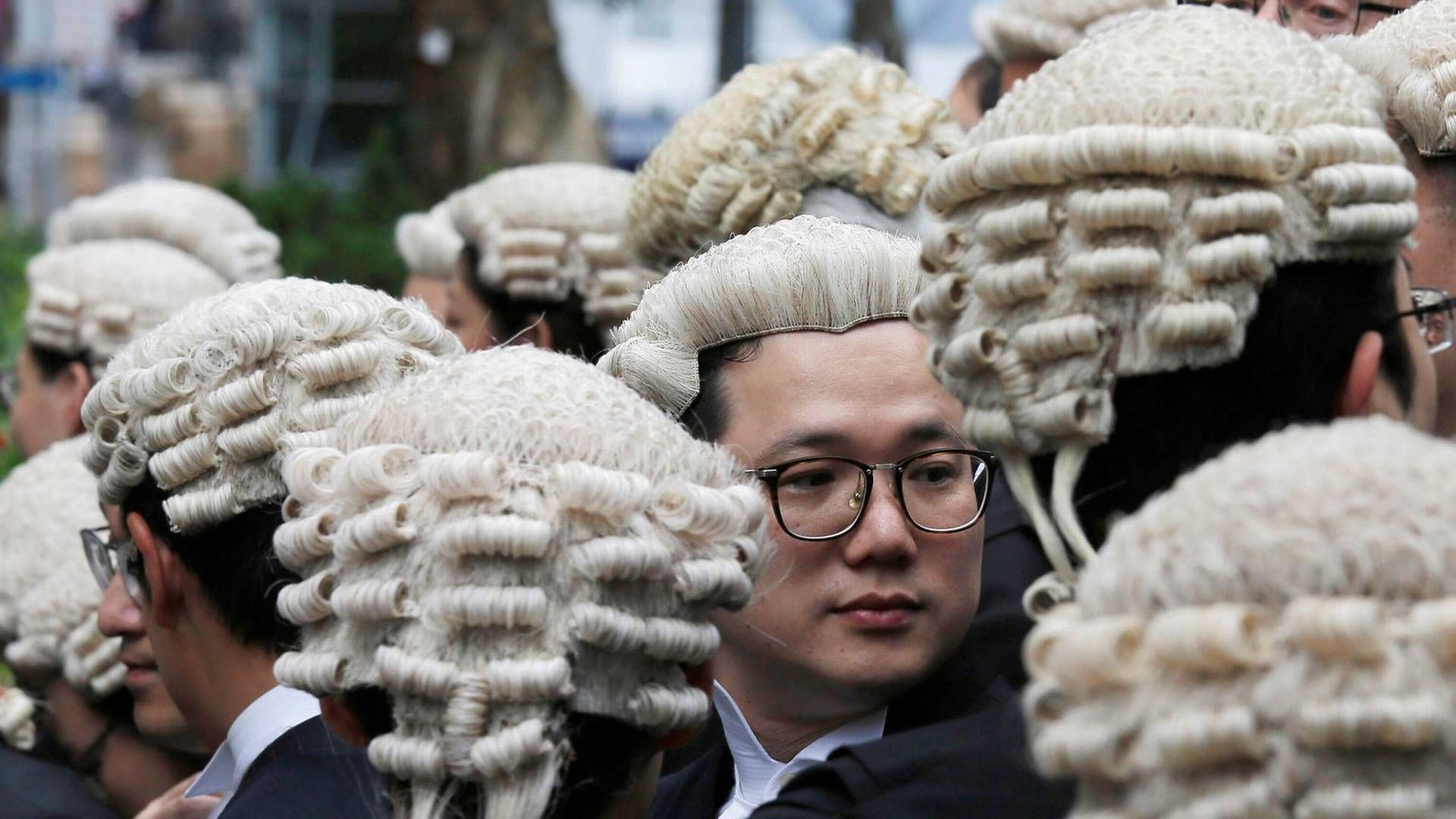 Der er hverken dommere eller advokater nok til at klare de britiske retssagsbunker, mener brancheorganisation i landet. | Foto: Kin Cheung/AP/Ritzau Scanpix
