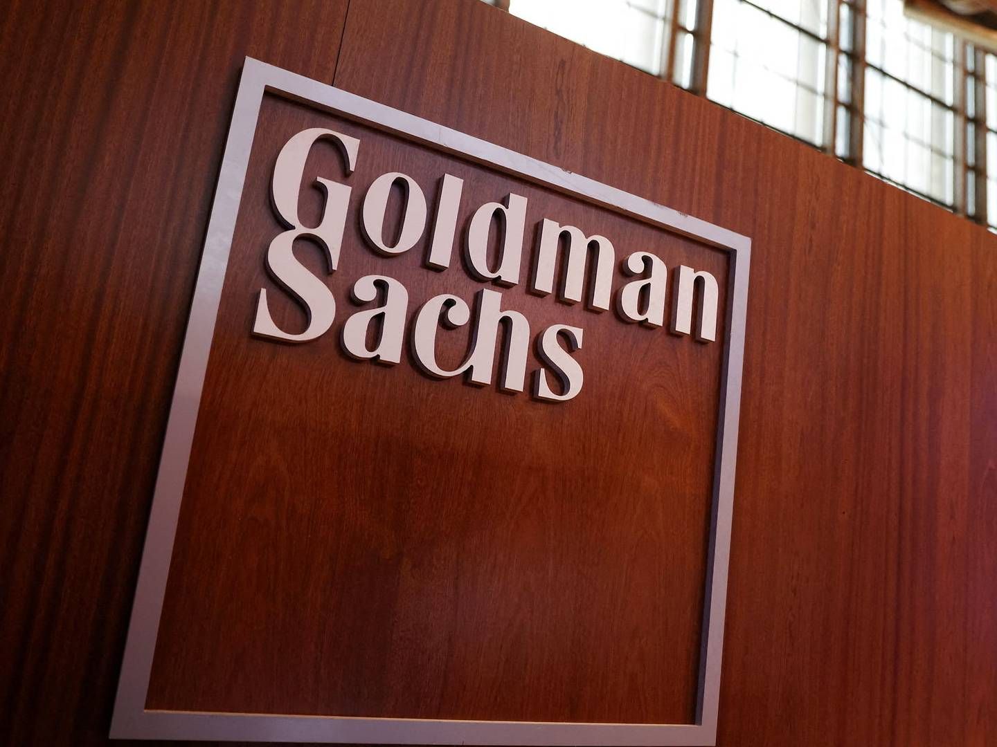 Die wachsende Rezessionsgefahr belastet die Quartalsgewinne der US-Großbanken. Im Bild Goldman Sachs. | Foto: Andrew Kelly/Reuters/Ritzau Scanpix/REUTERS / X02844