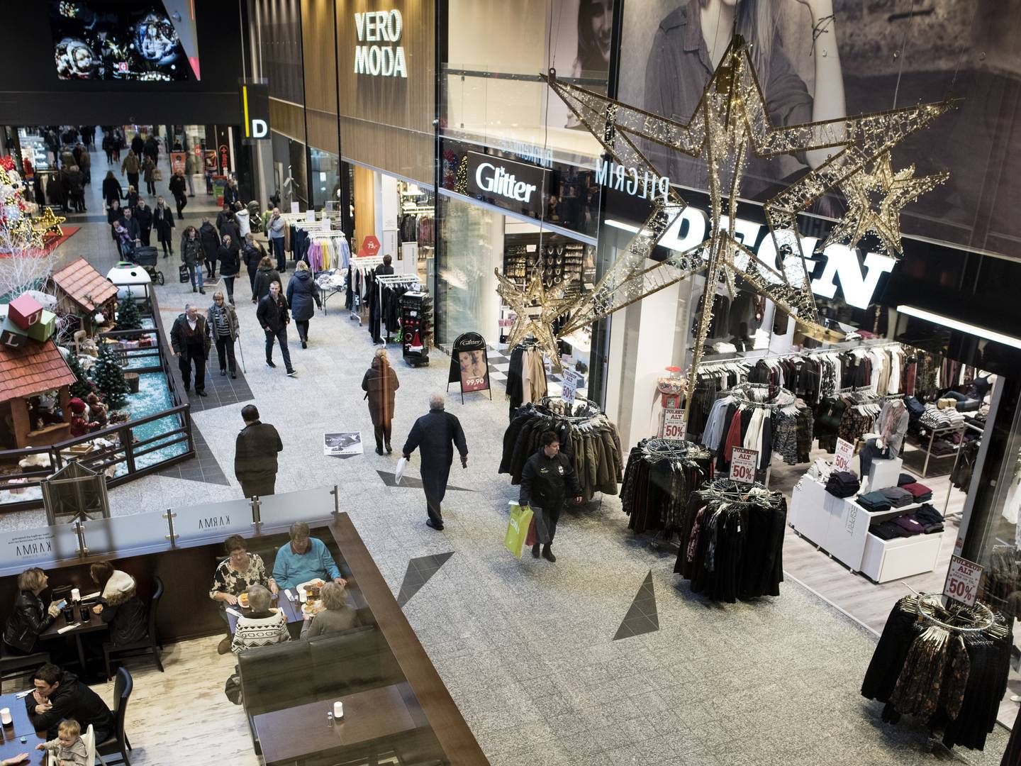 Det kan blive væsentligt dyrere at drive butikshandel i landets storcentre eller gågader, når huslejen reguleres efter nytår. Lige nu står danske butikker til en regulering på op til 10-11 pct. | Foto: Joachim Ladefoged/ERH