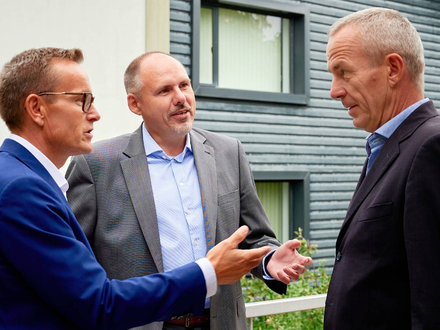 Wirteks adm. direktør Michael Aaen (i midten) er godt tilfreds med Q3-regnskabet. | Foto: Wirtek / PR