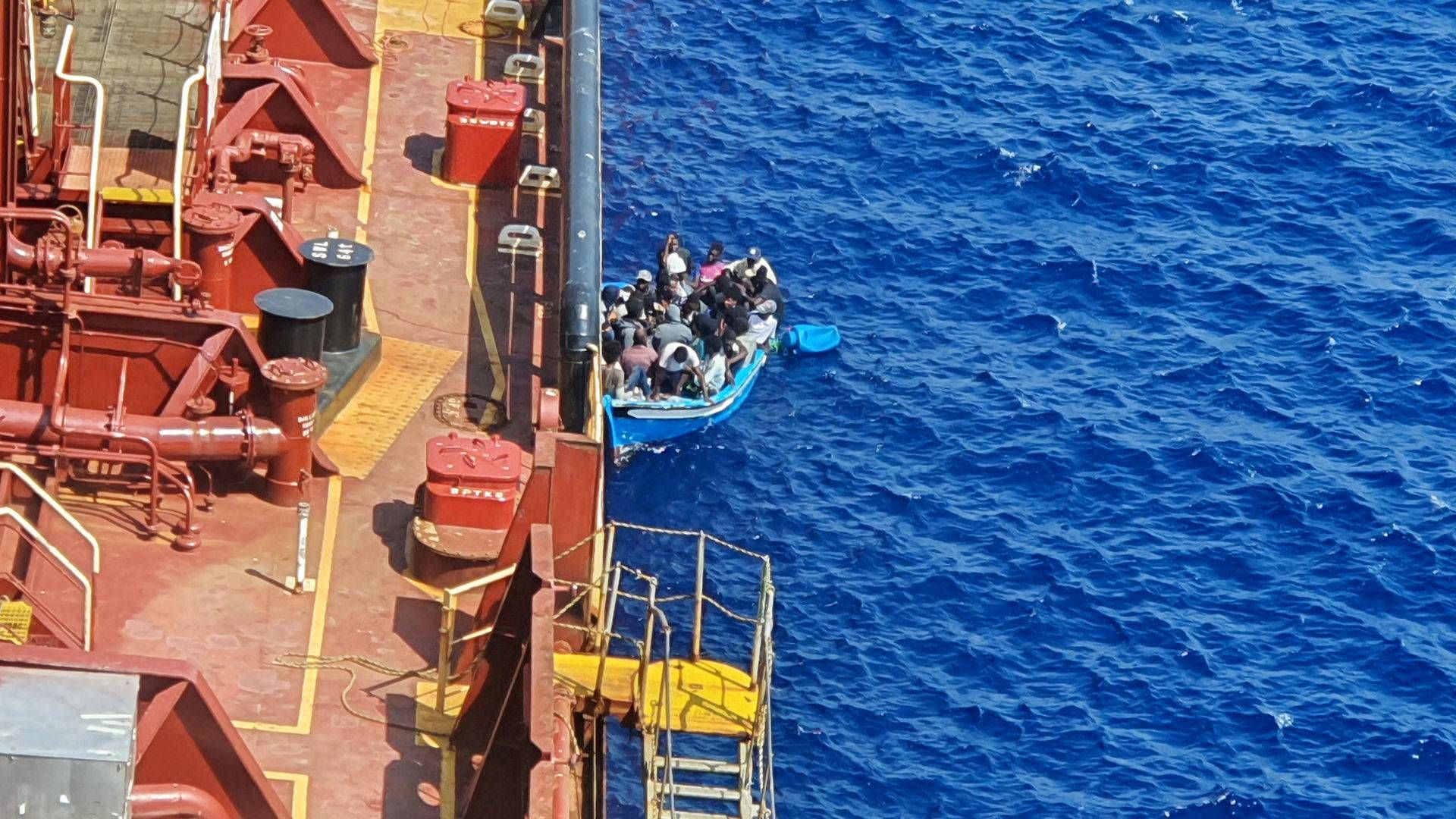 Det var episoden på skibet Maersk Etienne i 2020, der fik IMO-landene til at mødes og bekræfte redningsreglerne. | Foto: Handout/Reuters/Ritzau Scanpix
