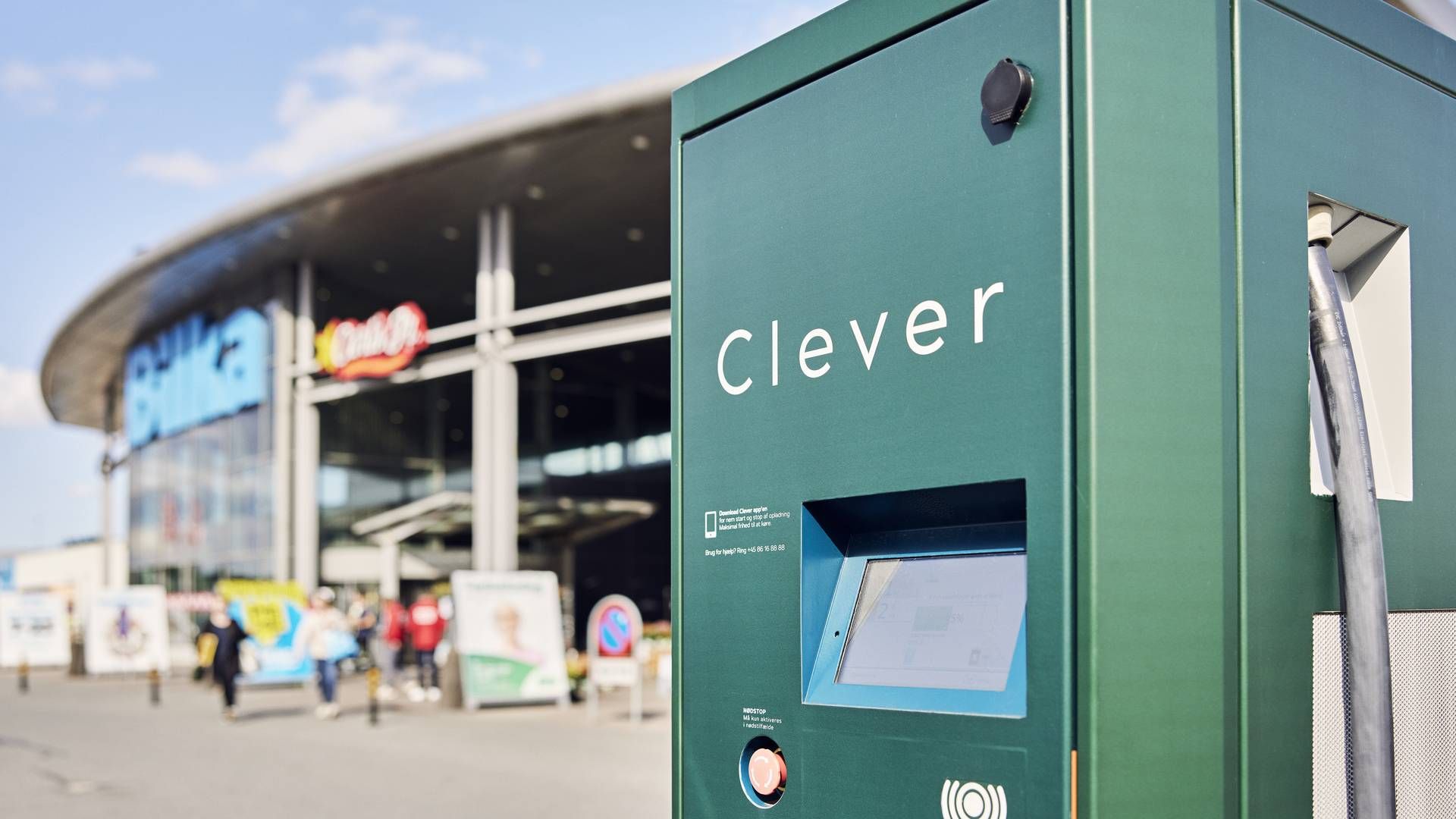 Salling Group opsætter i samarbejde med Clever 1.000 ladestationer ved Netto-, Bilka- og Føtex-butikker i hele landet. | Foto: Clever/PR.