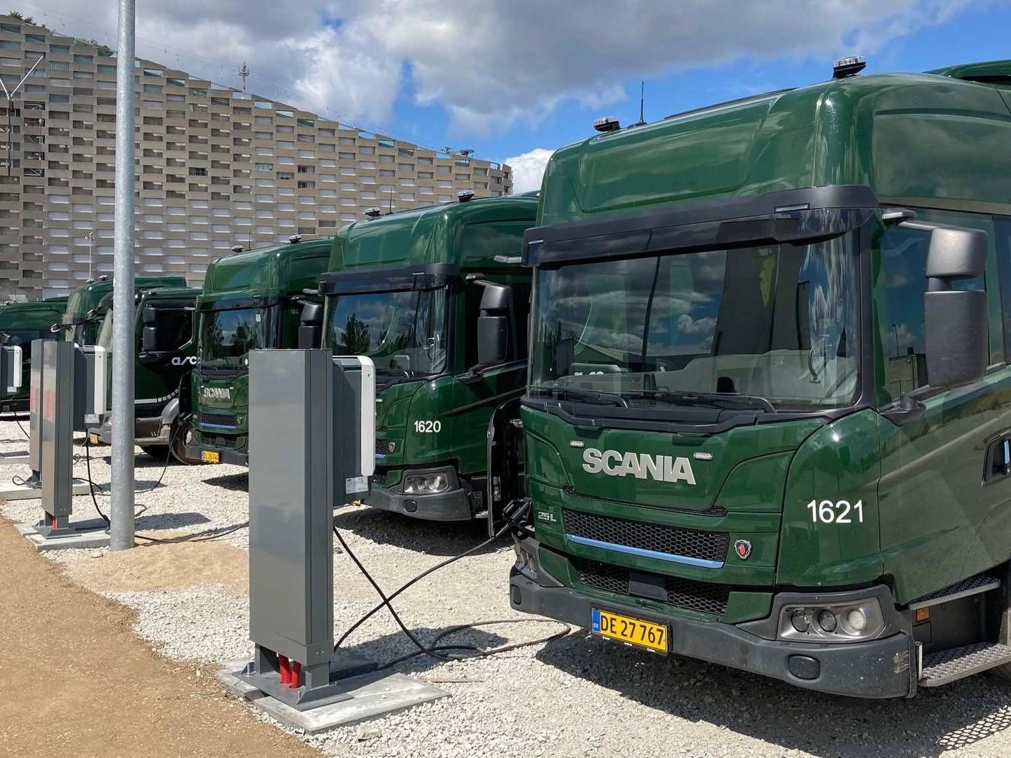 Foruden strøm fra ladestandere som på billedet får Københavns elskraldebiler strøm fra dieselgeneratorer. | Foto: PR / ARC