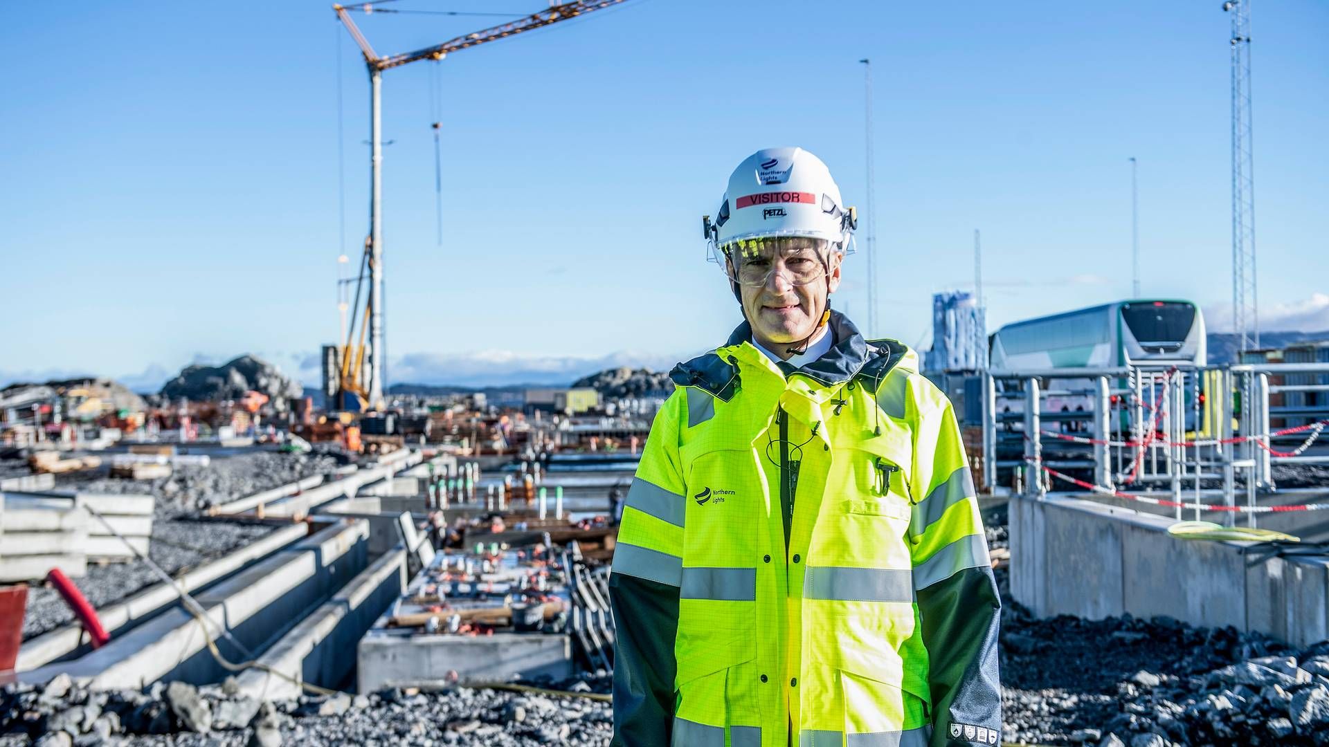 ÅPNET: Northern Lights la nylig frem foreløpige resultater. Her er statsminister Jonas Gahr Støre (Ap) under åpningen av Northern Lights besøkssenter i Øygarden i oktober. | Foto: Marit Hommedal / NTB