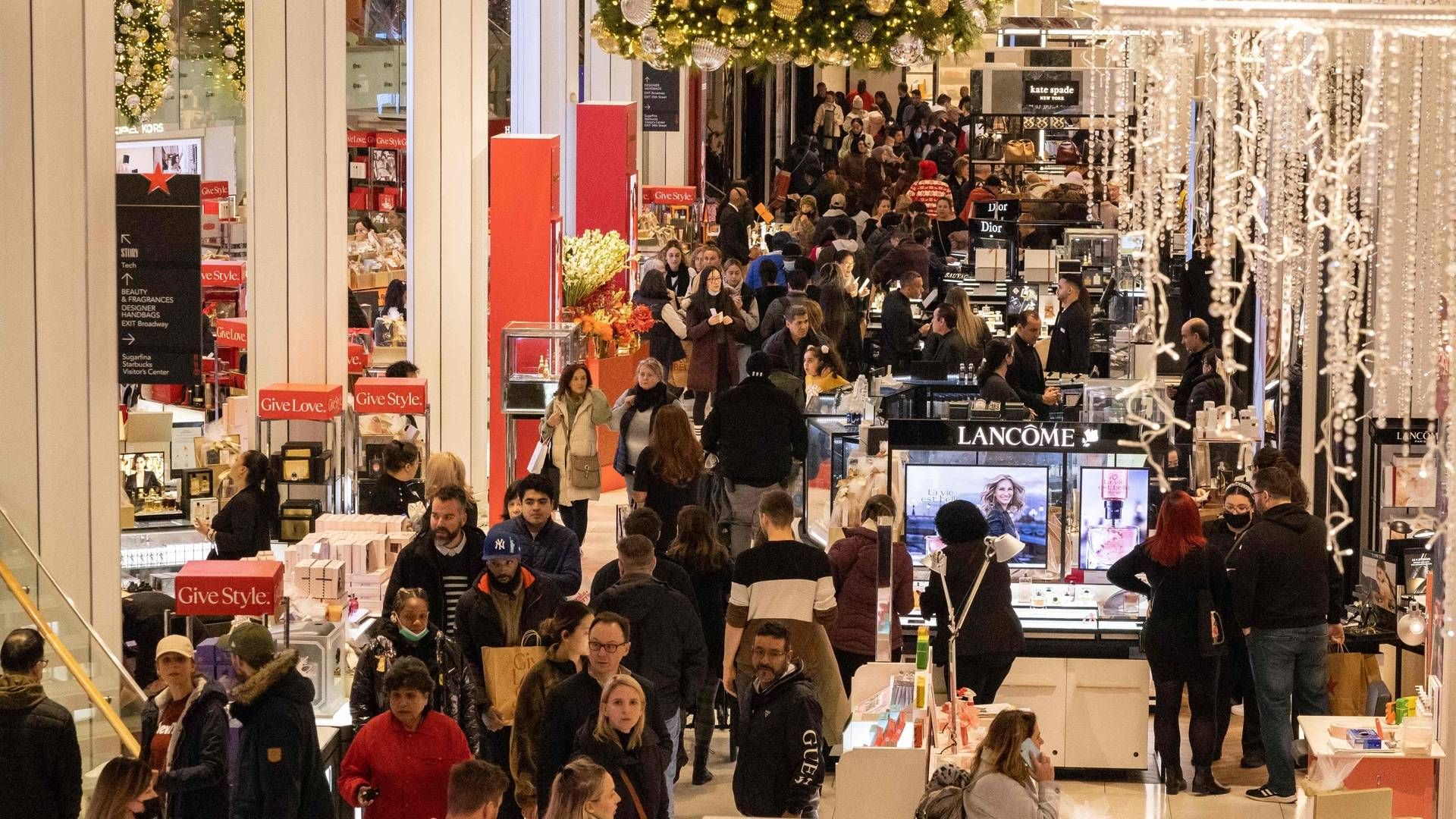 Priserne er braget op på alt fra smør til el i år, men i november tog inflationen et skridt tilbage. | Foto: YUKI IWAMURA/AFP / AFP