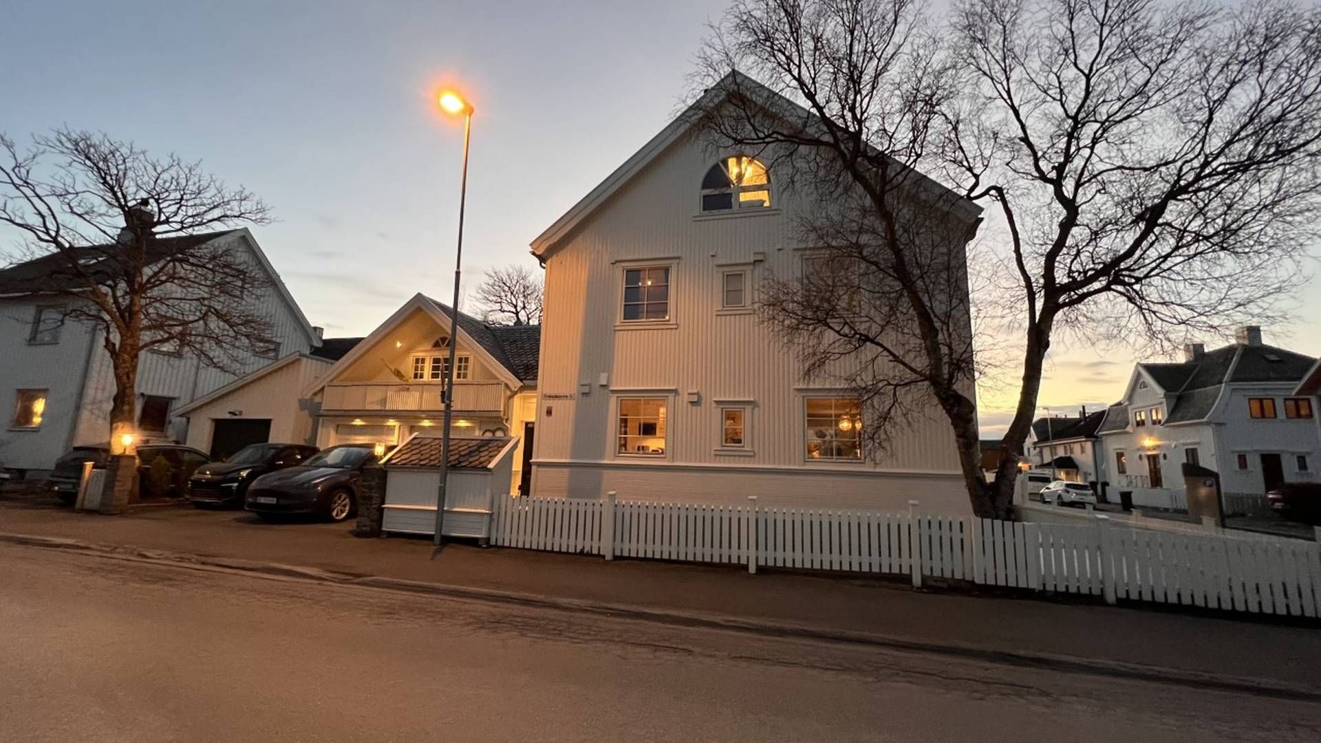 VILLA: Eiendomsinvestoren Tord Kolstad har lenge forsøkt å selge sin romslige villa i Bodø sentrum. Nå ligger den til utleie istedet. | Foto: Espen Bless Stenberg