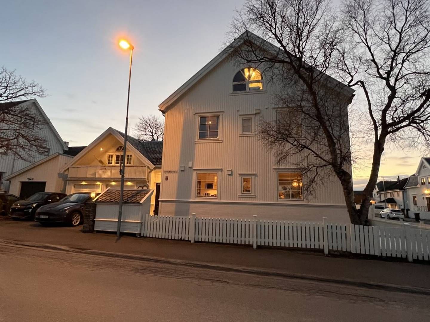VILLA: Eiendomsinvestoren Tord Kolstad har lenge forsøkt å selge sin romslige villa i Bodø sentrum. Nå ligger den til utleie istedet. | Foto: Espen Bless Stenberg