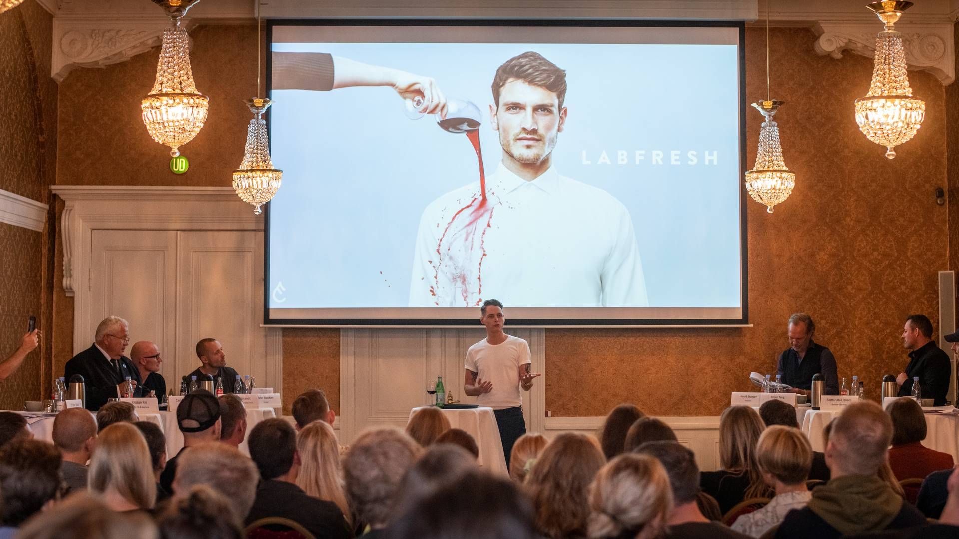Kasper Brandi Petersen pitcher Labfresh' koncept til investorer i Aarhus i 2019. | Foto: Joachim Ladefoged
