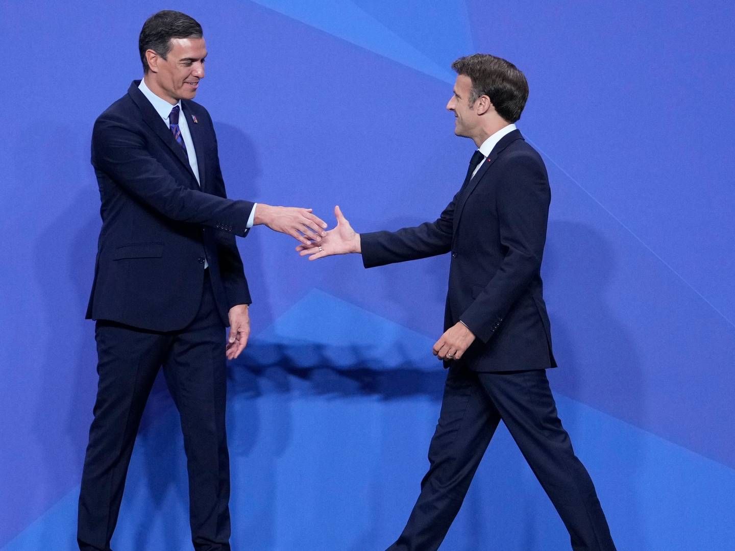 Spain's Prime Minister Pedro Sánchez and French President Emmanuel Macron. | Photo: Bernat Armangue/AP/Ritzau Scanpix