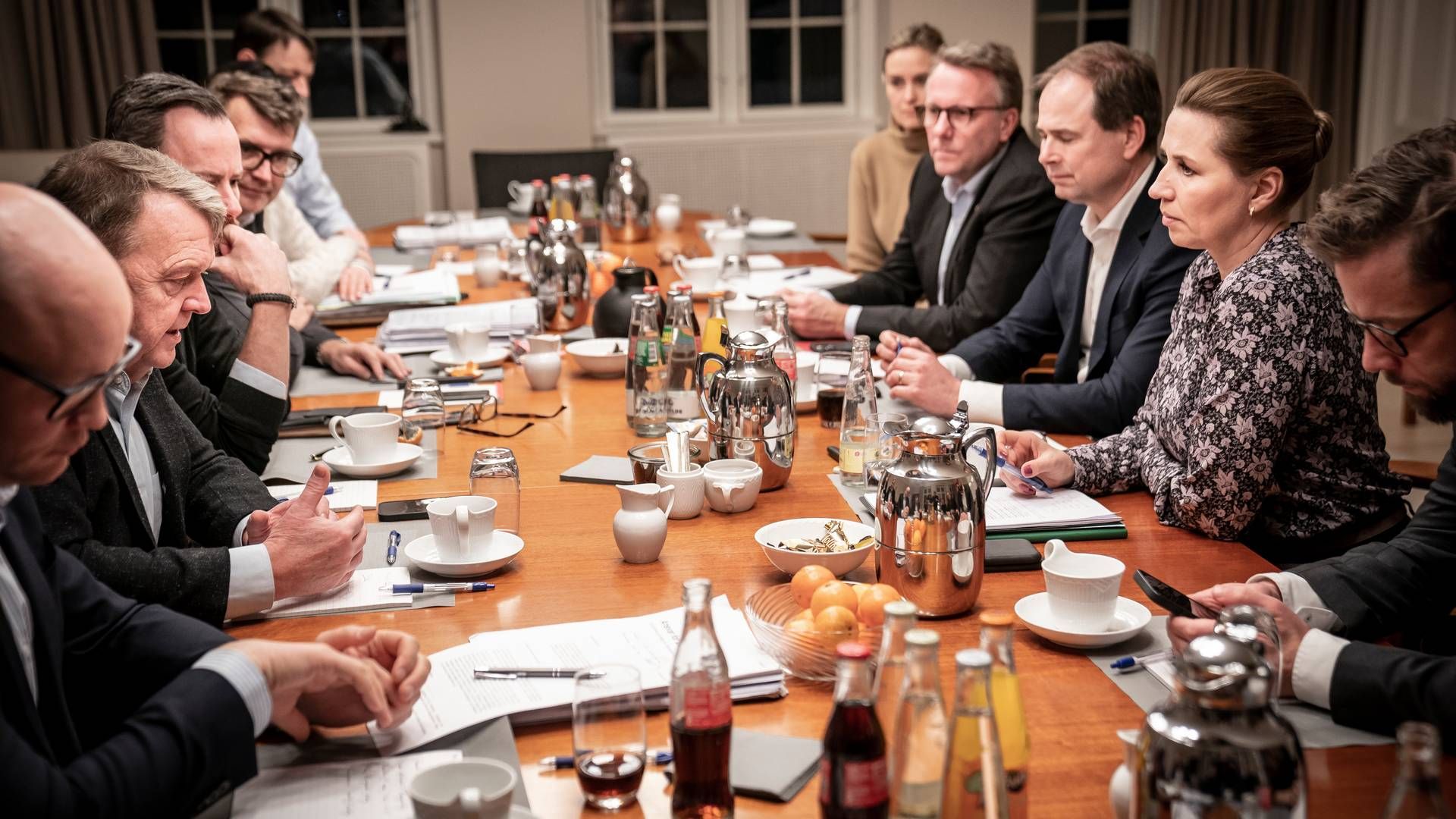 Toppen i Socialdemokratiet, Venstre og Moderaterne mødtes tirsdag aften på Marienborg og blev endeligt enige om at danne regering. | Foto: Mads Claus Rasmussen/Ritzau Scanpix