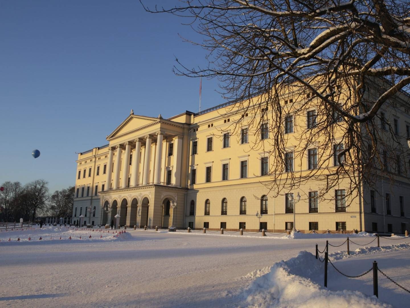 KONGEN SPARER PÅ STRØMMEN: Slottet har redusert strømforbruket i vinter.