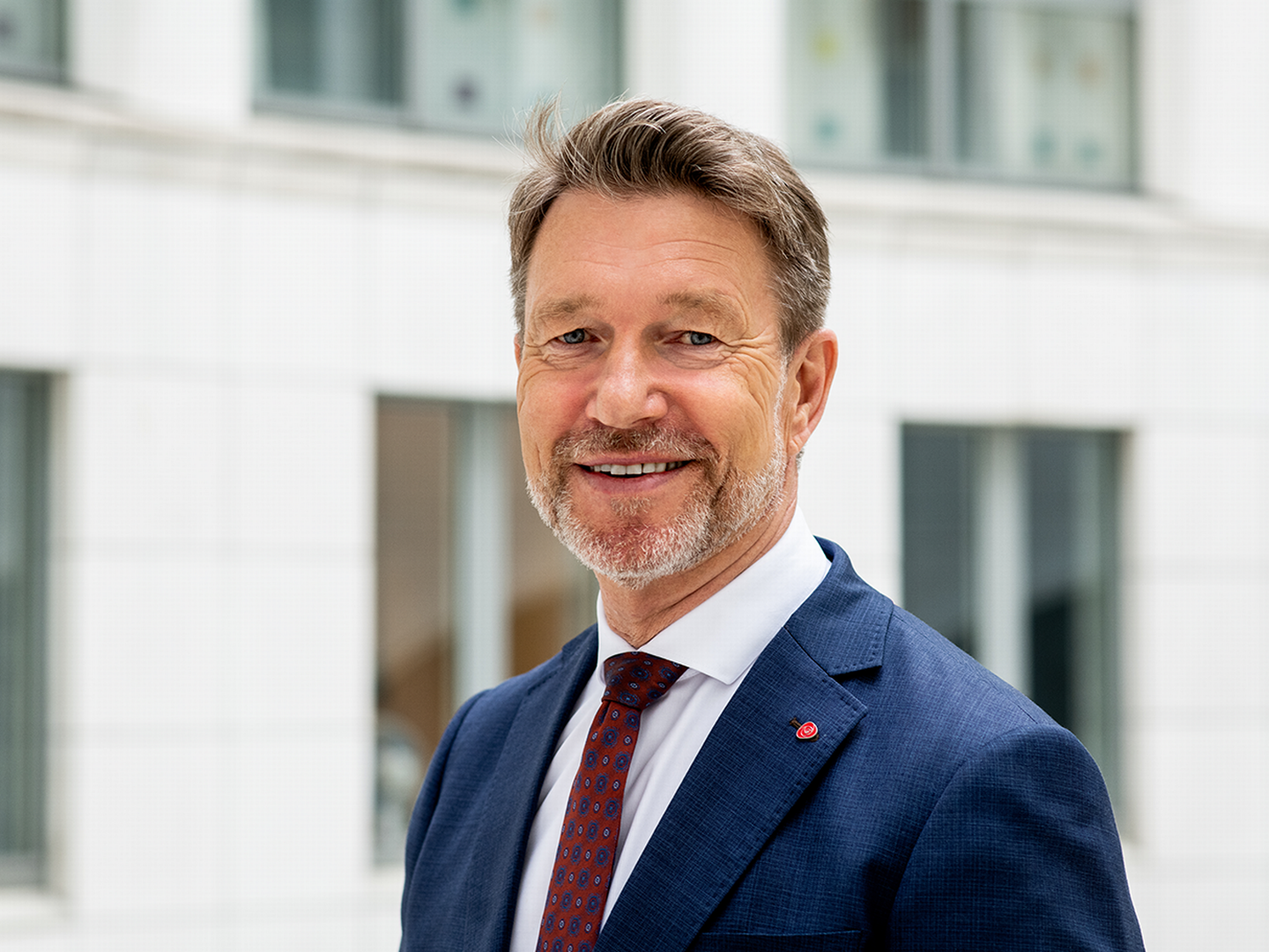 VARIERENDE STRØMPRISER: – Strømprisene vil variere mye mer framover, og tiden med 30 øre per KWh over tid er nok over. | Foto: OED