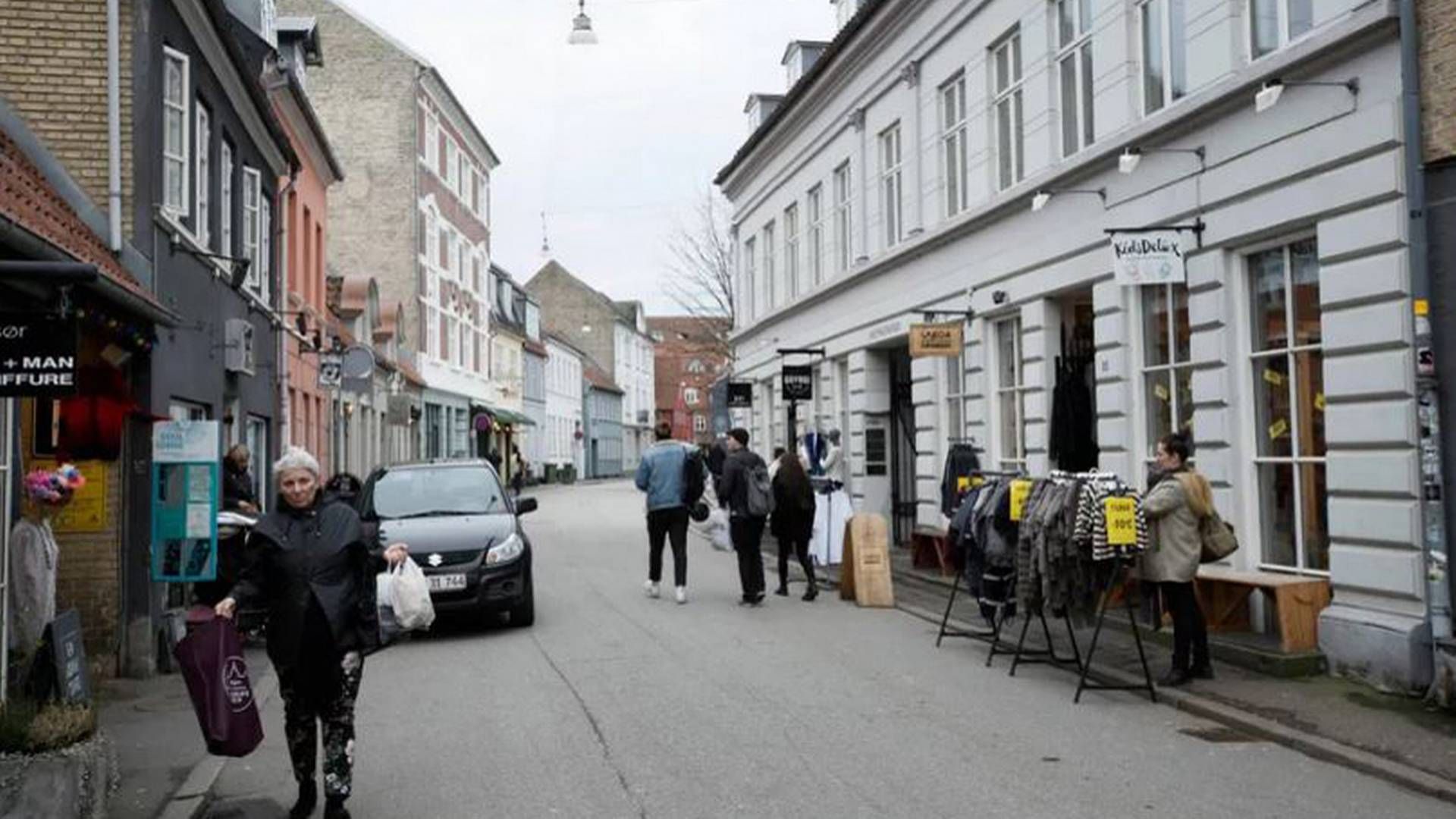 Siden Holch Povlsen opkøbte flere af ejendommene i Volden, har gaden og købene været genstand for heftig debat. | Foto: Benjamin Nørskov