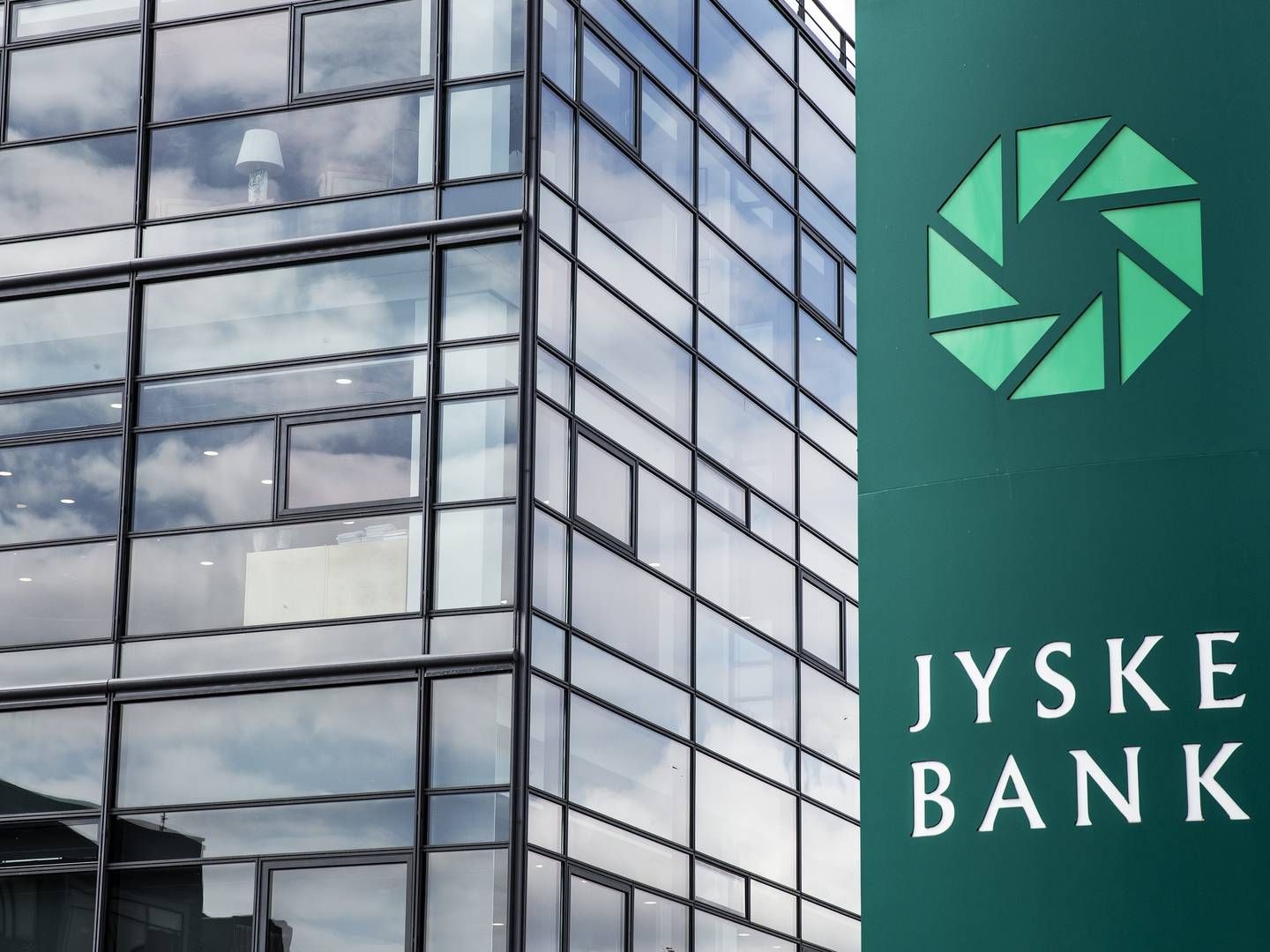 Jyske Invest, der er ejet af Jyske Bank, er den investeringsforening, der har taget flest markedsandele i 2022. Det sker efter et år med salg for 4,3 mia. kr. i et ellers svært marked. | Foto: Mikkel Berg Pedersen/ERH