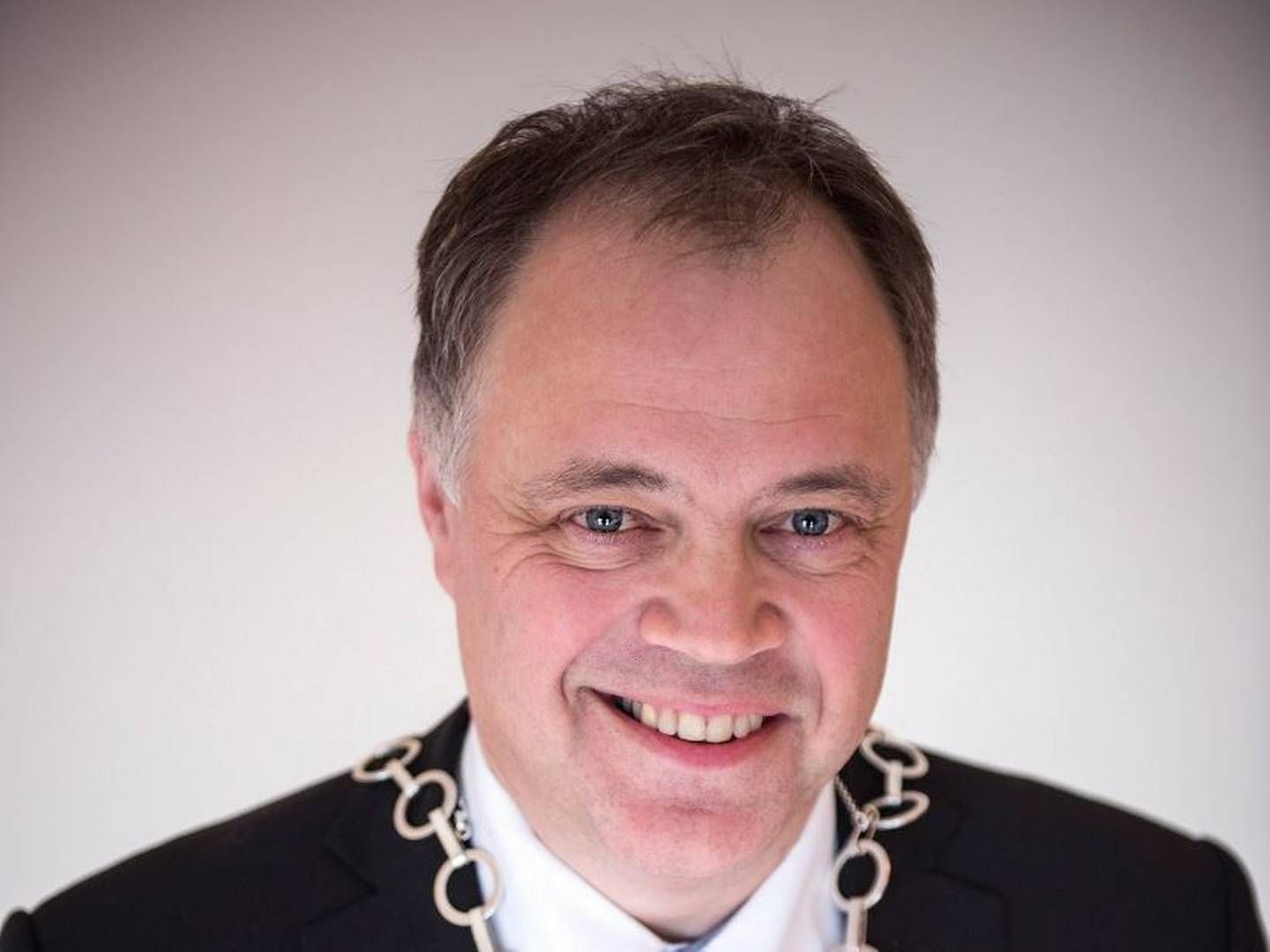 AVVENTER: Ordfører Knut Hvithammer (Ap) i Sør-Odal. | Foto: Ordfører Knut Hvithammer/Facebook