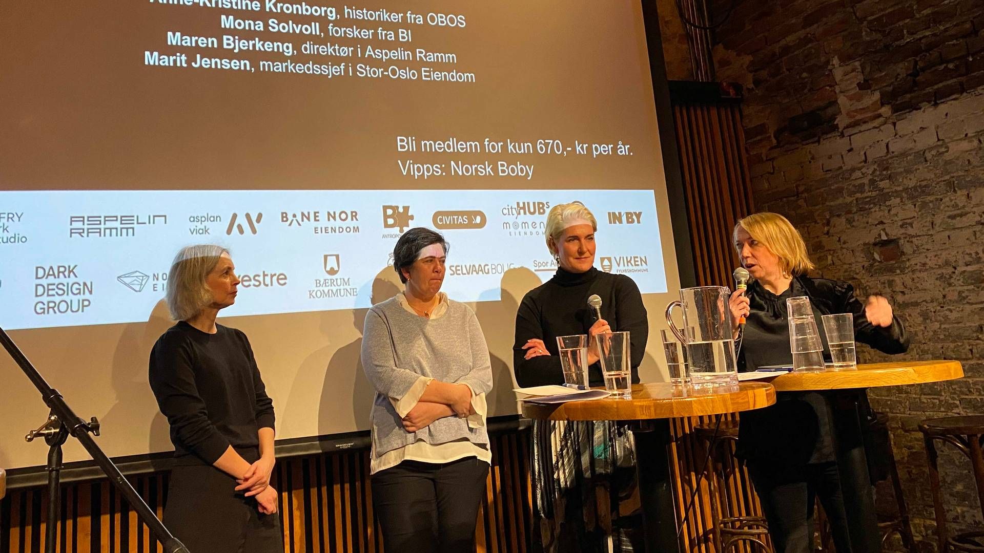 MEDLEMSMØTE: Et tungt panel under debatten i Oslo Bolig- og byplanforening. | Foto: Oslo Bolig- og byplanforening