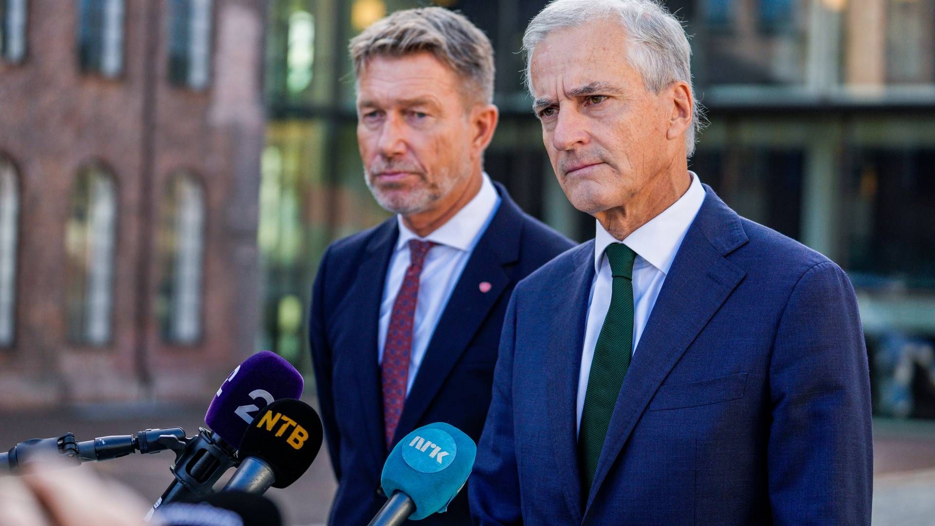 REDEGJORDE: Statsminister Jonas Gahr Støre (Ap) og olje- og energiminister Terje Aasland (Ap) snakket om forsyningssikkerheten fredag. Her fra en pressekonferanse i fjor. | Foto: Javad Parsa /NTB