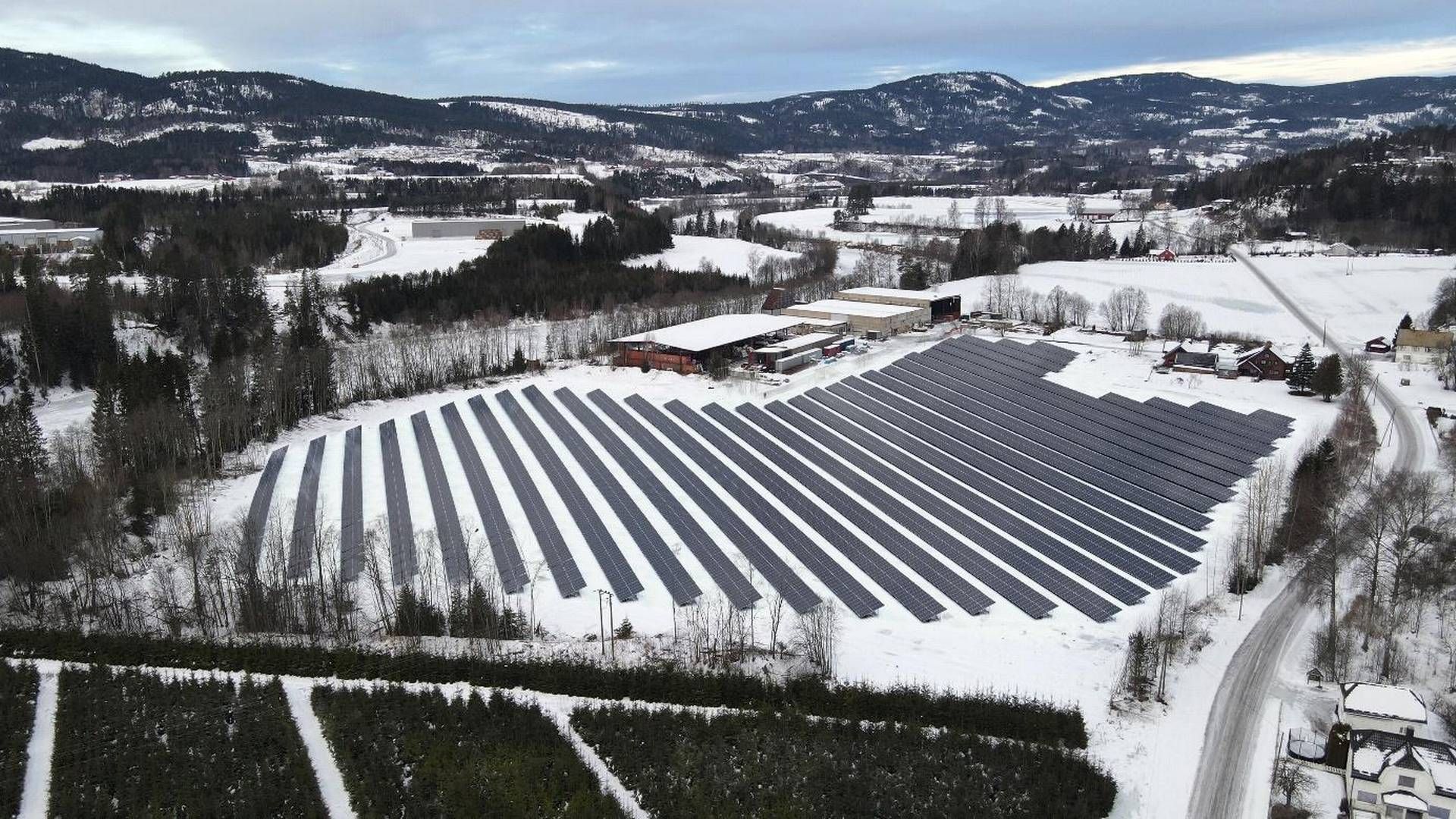 KAN SE SLIK UT: Engene solkraftverk skal bestå av over 9000 paneler. Illustrasjon. | Foto: Greenstat