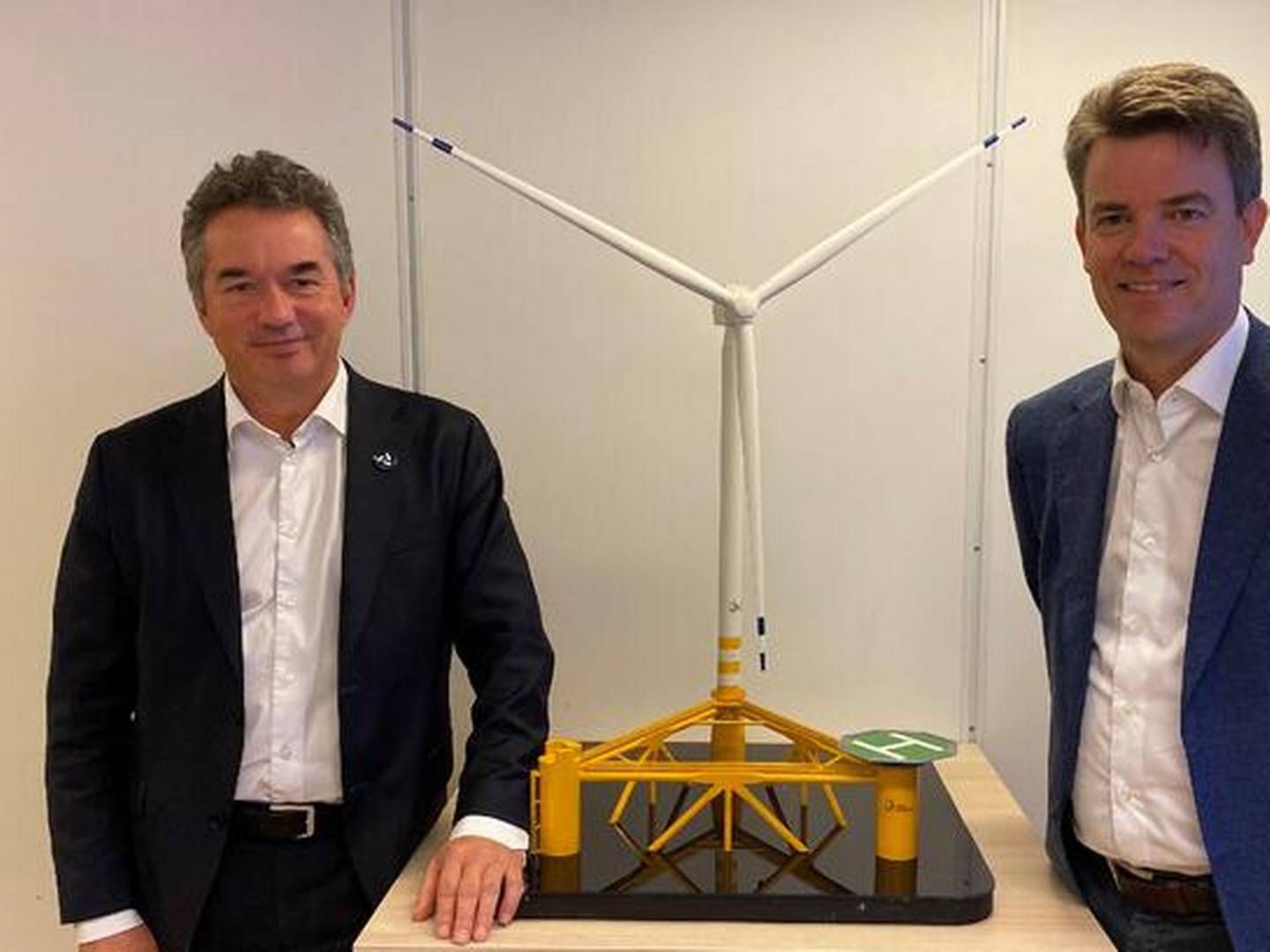 SAMARBEIDER: Gunnar Birkeland, sjef for Source Galileo Norge (til venstre), har inngått partnerskap med Per Lund, sjef for Odfjell Oceanwind. | Foto: Odfjell Oceanwind